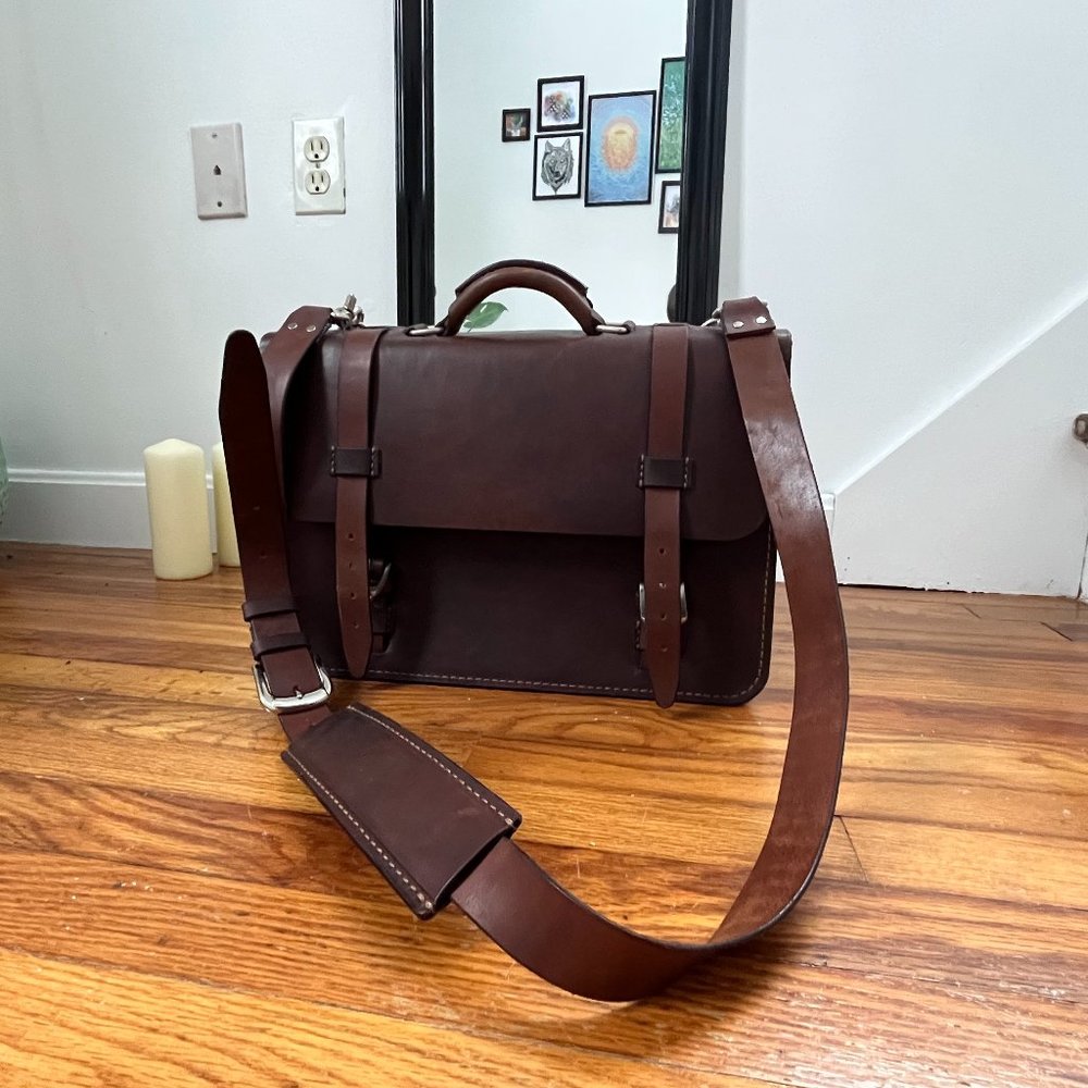 White Buffalo Republic Briefcase / Shoulder Bag